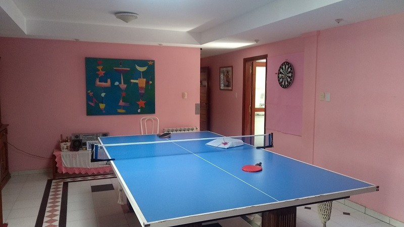 VENTA MAGNIFICA CASA CON PILETA CUBIERTA Y CLIMATIZADA. BARRIO LOS TILOS