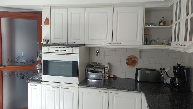 VENTA MAGNIFICA CASA CON PILETA CUBIERTA Y CLIMATIZADA. BARRIO LOS TILOS