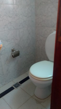 VENTA MAGNIFICA CASA CON PILETA CUBIERTA Y CLIMATIZADA. BARRIO LOS TILOS