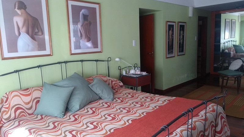 VENTA MAGNIFICA CASA CON PILETA CUBIERTA Y CLIMATIZADA. BARRIO LOS TILOS