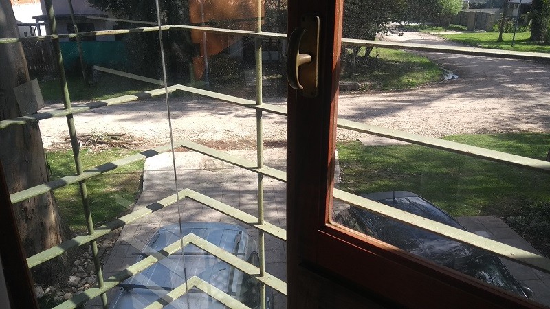 VENTA MAGNIFICA CASA CON PILETA CUBIERTA Y CLIMATIZADA. BARRIO LOS TILOS