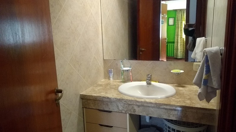 VENTA MAGNIFICA CASA CON PILETA CUBIERTA Y CLIMATIZADA. BARRIO LOS TILOS