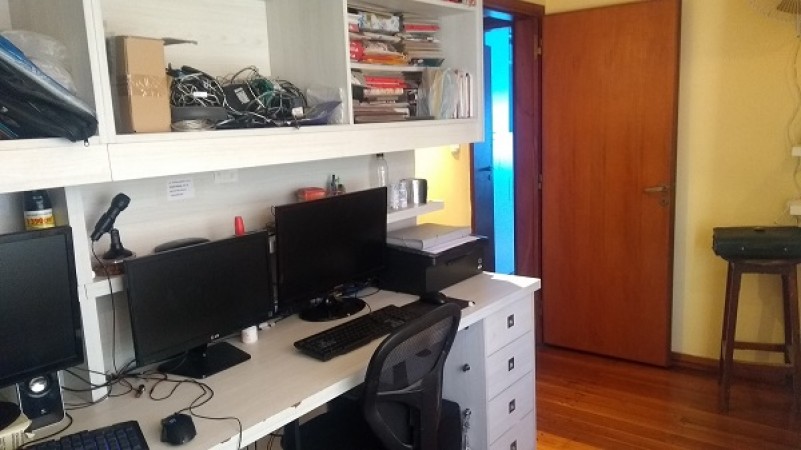VENTA MAGNIFICA CASA CON PILETA CUBIERTA Y CLIMATIZADA. BARRIO LOS TILOS