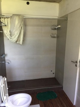 VENTA CHALET BARRIO PRIVADO LAS  LOMAS DE  MIRAMAR 