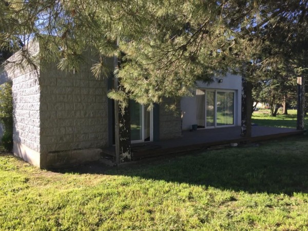 VENTA CHALET BARRIO PRIVADO LAS  LOMAS DE  MIRAMAR 