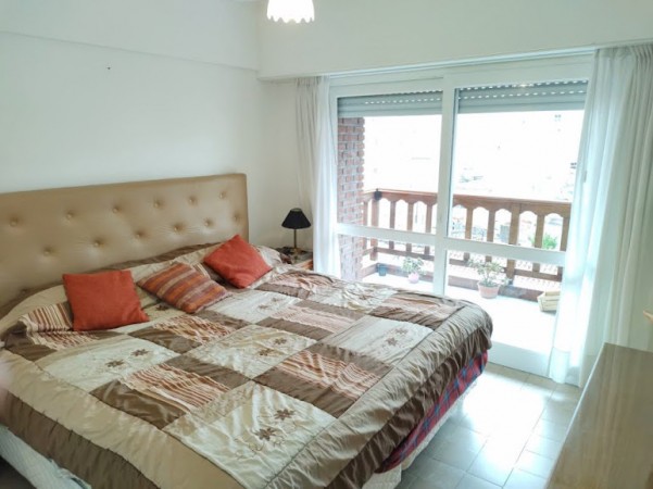 VENTA DEPARTAMENTO 4 AMBIENTES, DEPENDENCIA Y COCHERA