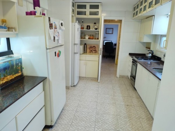 VENTA DEPARTAMENTO 4 AMBIENTES, DEPENDENCIA Y COCHERA