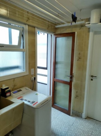 VENTA DEPARTAMENTO 4 AMBIENTES, DEPENDENCIA Y COCHERA