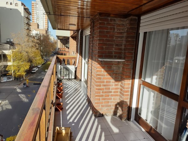 VENTA DEPARTAMENTO 4 AMBIENTES, DEPENDENCIA Y COCHERA