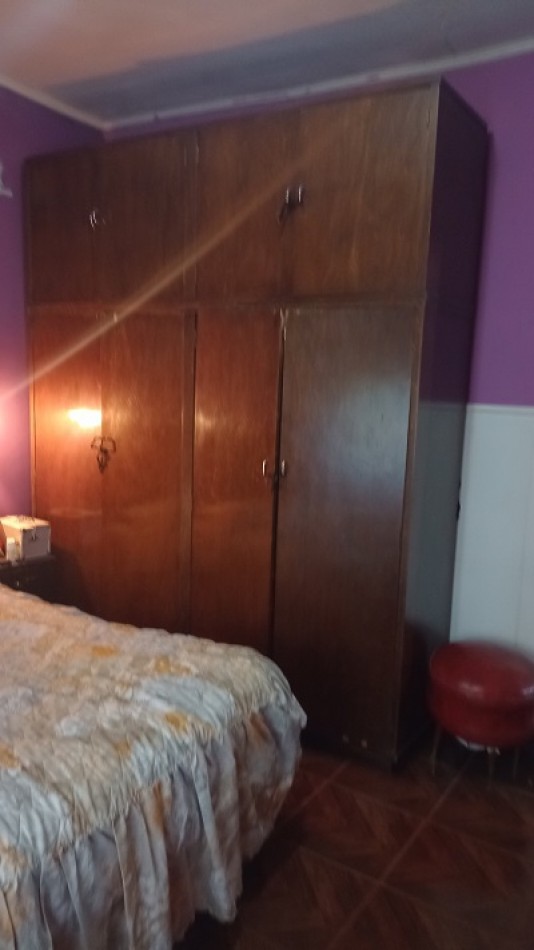 VENTA CASA 3 AMBIENTES Y QUINCHO, BARRIO LOS PINARES.