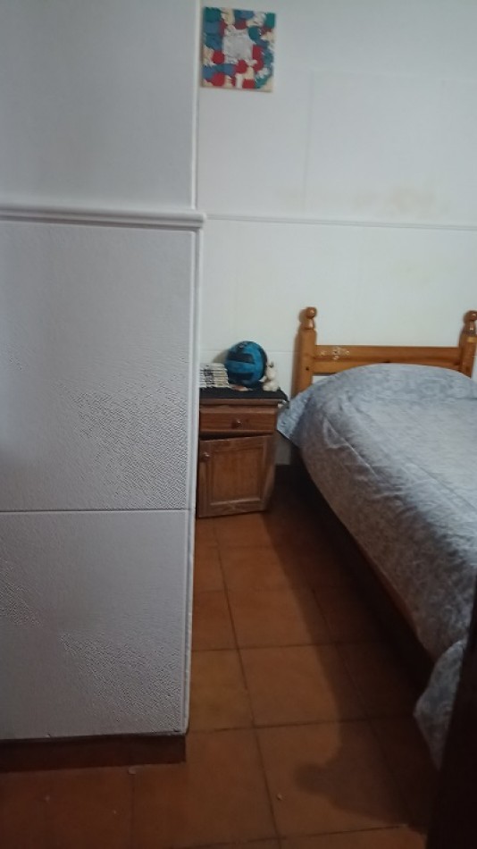 VENTA CASA 3 AMBIENTES Y QUINCHO, BARRIO LOS PINARES.