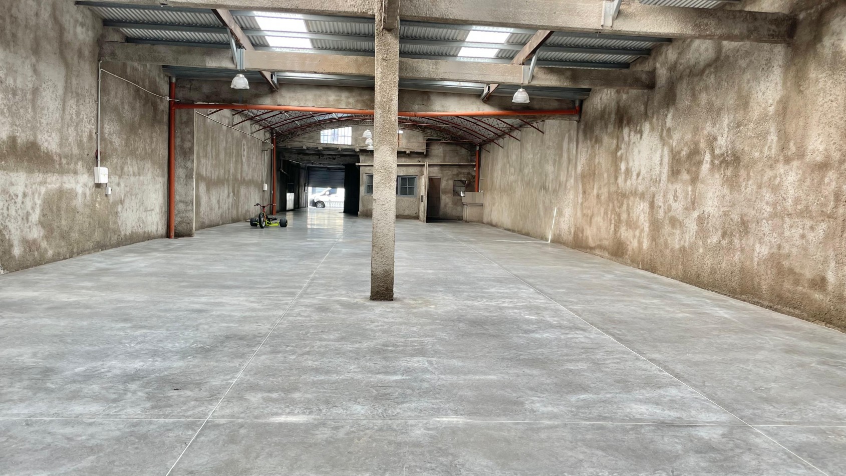 ALQUILER  DEPOSITO 400 M2 ZONA CERRITO AL 800. MAR DEL PLATA.