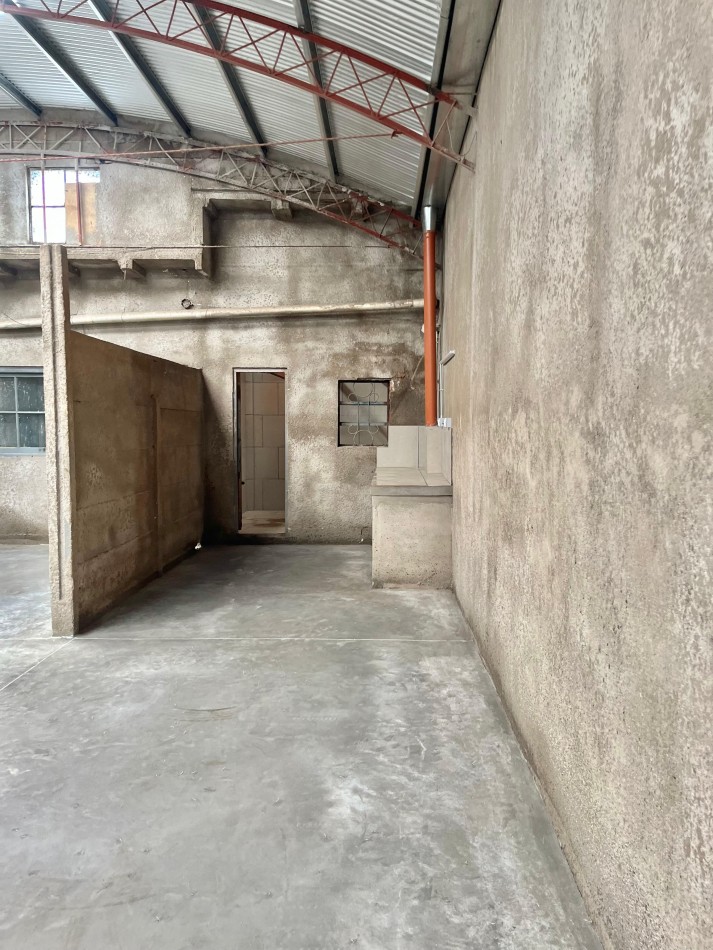 ALQUILER  DEPOSITO 400 M2 ZONA CERRITO AL 800. MAR DEL PLATA.