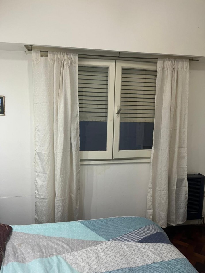 VENTA DEPARTAMENTO 1 1/2 AMBIENTE DIVIDIDO CENTRO.