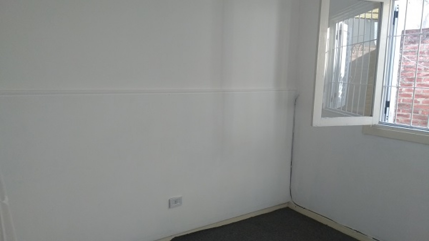 ALQUILER 24 MESES PH AL FRENTE DE 3 AMBIENTES CON PATIO INTERNO. POMPEYA