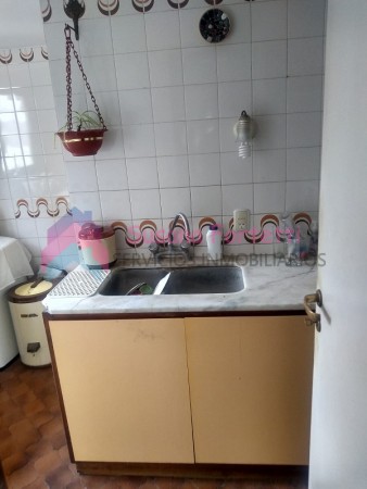 VENTA DEPARTAMENTO 2 AMBIENTES LATERAL CON BALCON  ZONA FACULTAD DERECHO