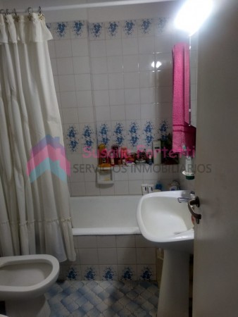 VENTA DEPARTAMENTO 2 AMBIENTES LATERAL CON BALCON  ZONA FACULTAD DERECHO