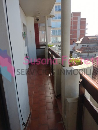 VENTA DEPARTAMENTO 3 AMBIENTES CON COCHERA Y BAULERA, VISTA LATERAL AL MAR